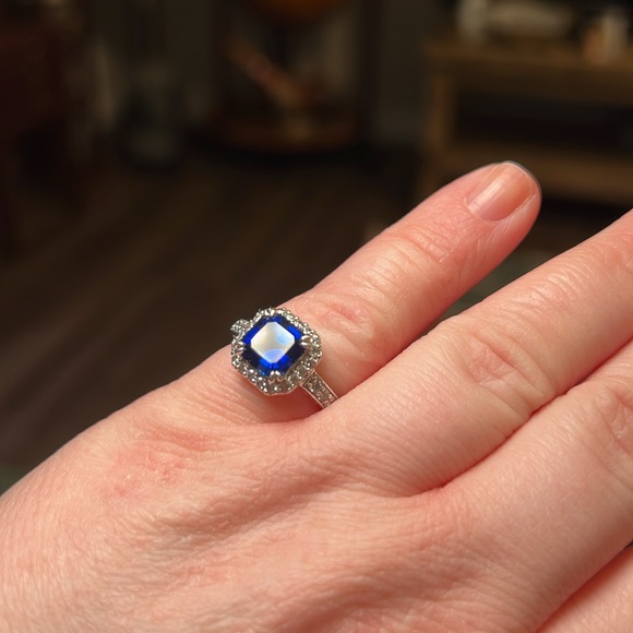 Vintage Asscher Cut blue sapphire with Halo sterling silver 925 ring - Picture 9 of 9